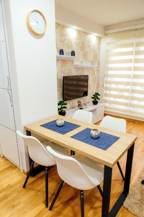 Apartman Happy Day ดิฟชิบาเร ภายนอก รูปภาพ